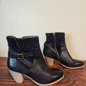 Garnet Hill Riley Black Leather Suede Zip Buckle Ankle Western Boots Booties